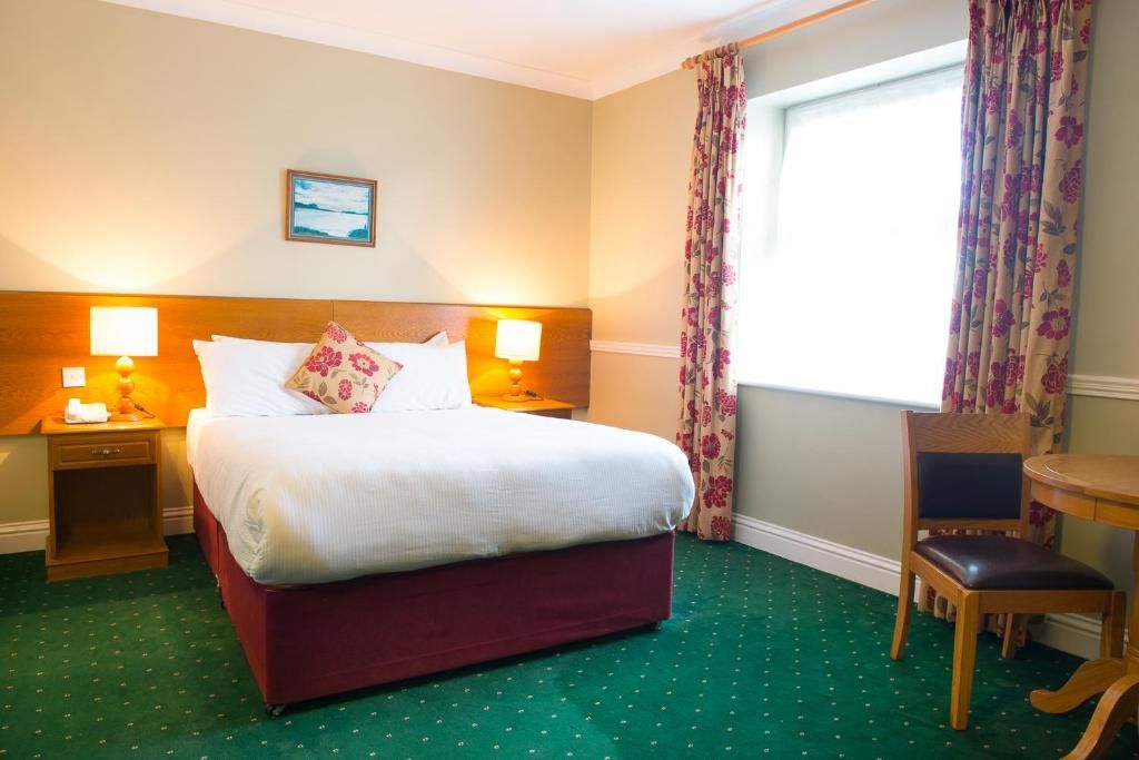 Отель Tralee Benners Hotel Трали-40